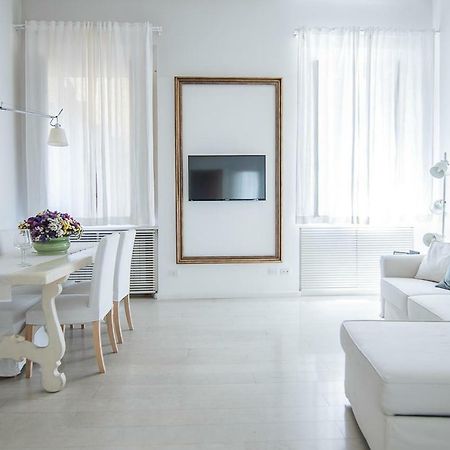 Triton Place Rome Buitenkant foto